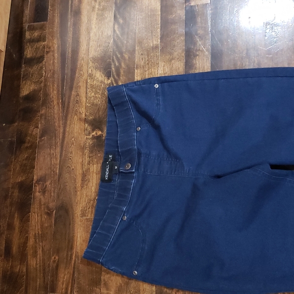 Women's Kendall and Kylie Blue denim jeggings - Picture 3 of 4